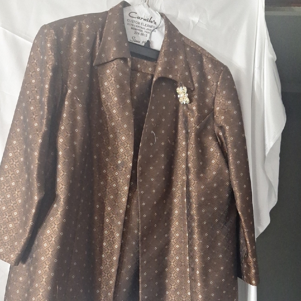 Brown Patterned Jacket with Brooch